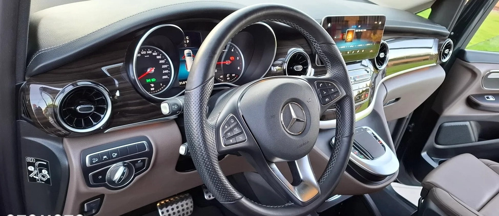 Mercedes-Benz Klasa V cena 279000 przebieg: 30531, rok produkcji 2022 z Kielce małe 667